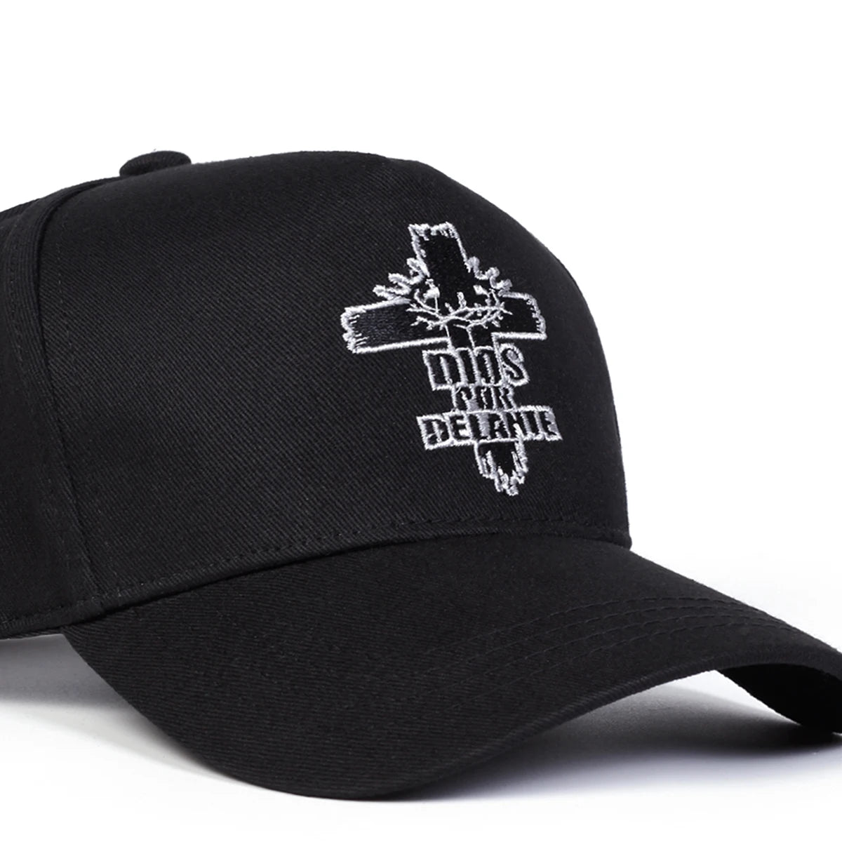 Dios Por Delante Cross Cap